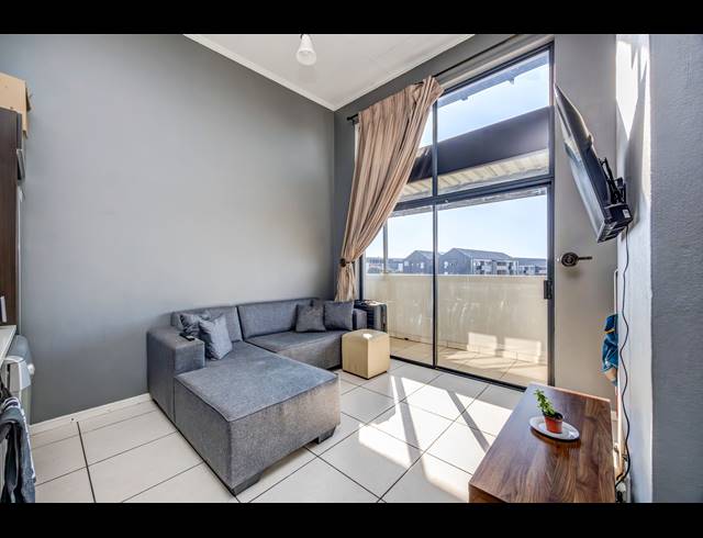 0.5 BEDROOM APARTMENT TO LET IN DAINFERN